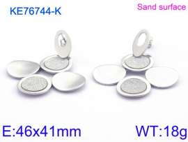 Off-price Earring
