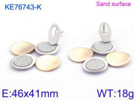 Off-price Earring