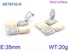 Off-price Earring