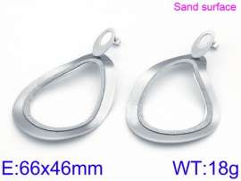 Off-price Earring