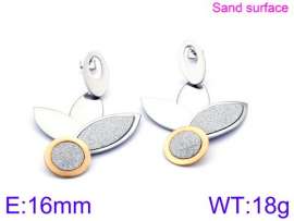 Off-price Earring