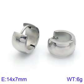 Off-price Earring