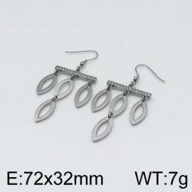 Off-price Earring