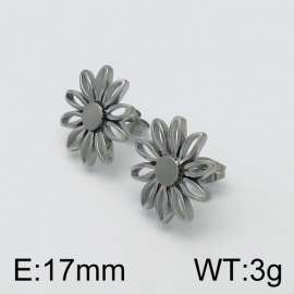 Off-price Earring